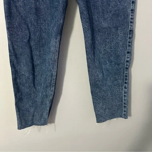 Hollister Ultra High Rise Mom Jeans Blue Denim Pleated Raw Hem W27 Y2K - Picture 7 of 12